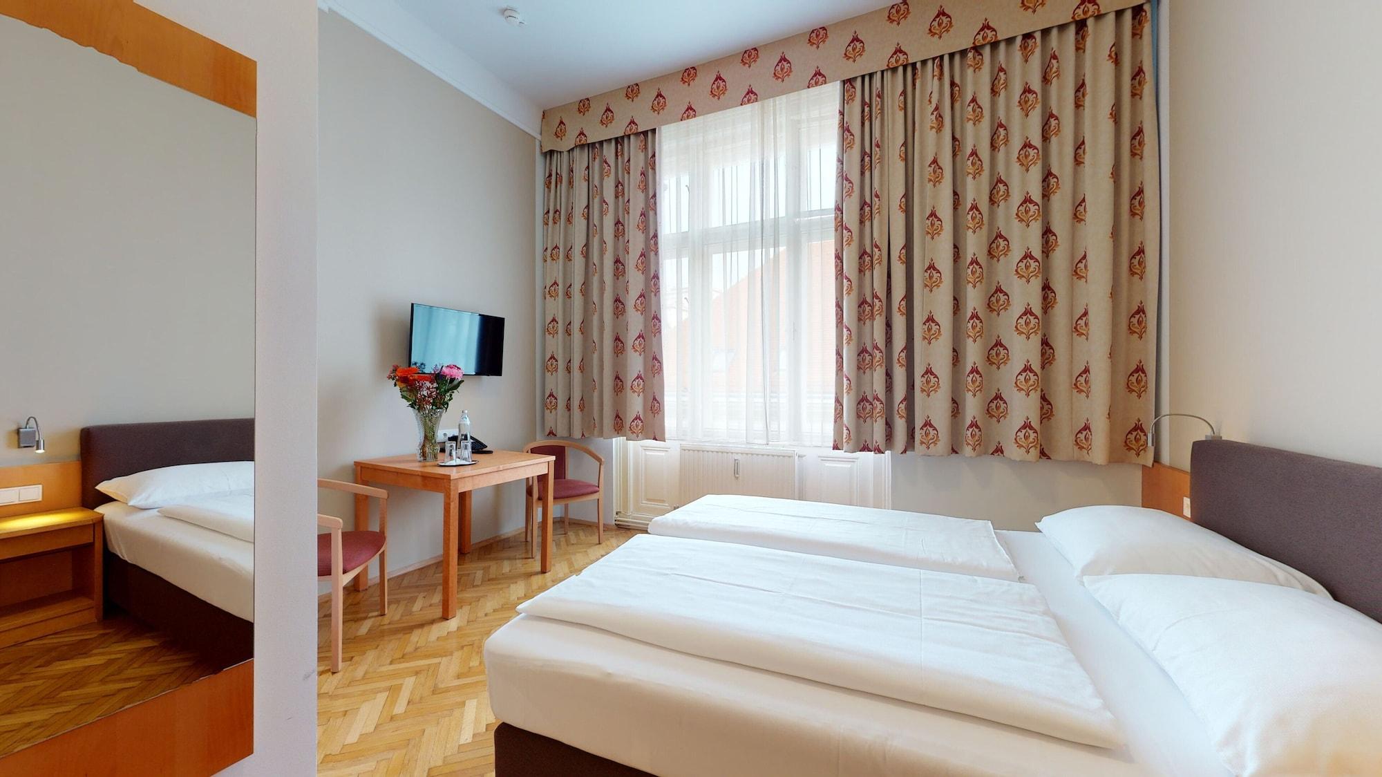 Post Hotel Viena