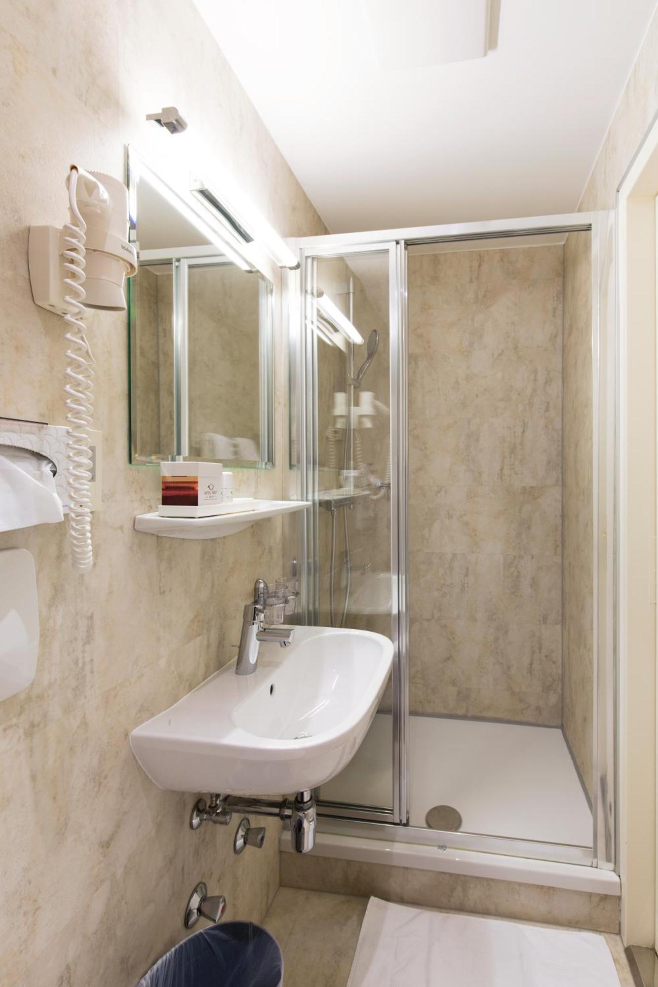 Post Hotel Viena